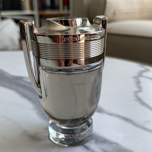 Invictus 100 m l - Picture 2 of 4